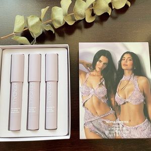 BRAND NEW KYLIE COSMETICS LIP CRAYON KIT